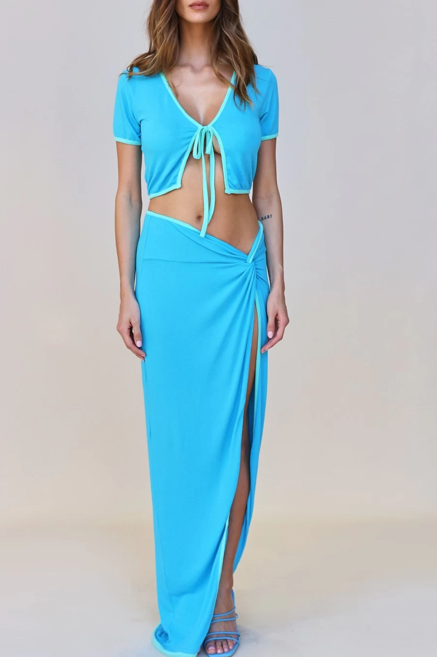SNDYS Women's Claudia Blue Skirt - Stylish & Comfortable Midi Length